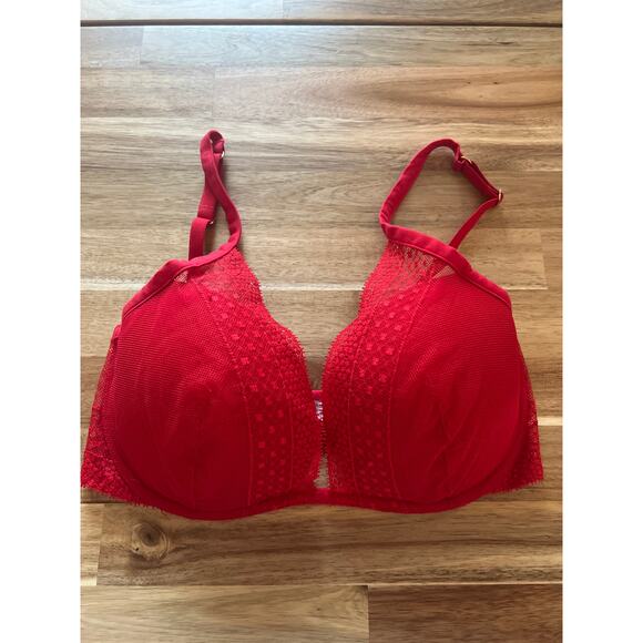 Victoria’s Secret red incredible plunge lace bra size‎ 34DD - Picture 1 of 4
